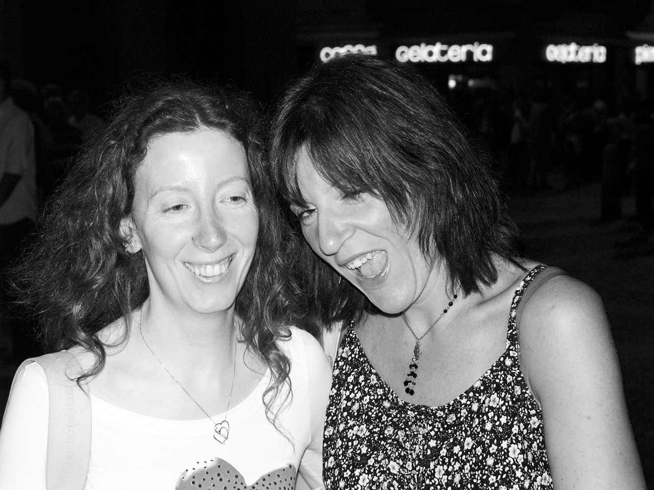 Vogliono rimanere anonime... (Mary e Betty)