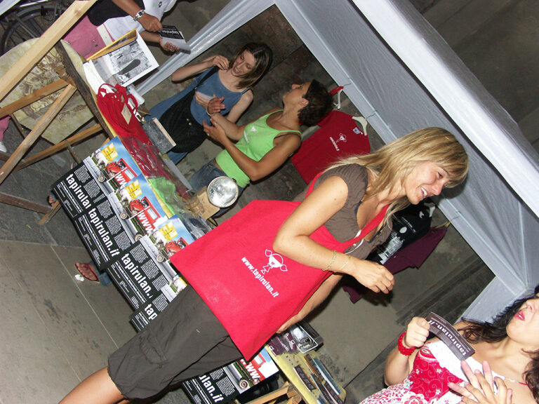 Lo stand di Tapirulan al Dulcamara