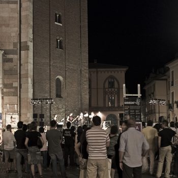 Il pubblico durante l'esibizione degli Evenoire