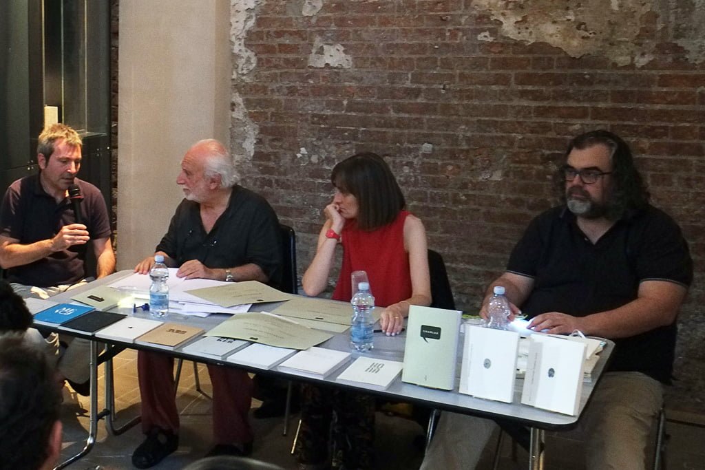 Presentazione di Charlas