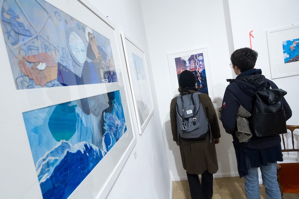 More - Mostra di Victoria Semykina
