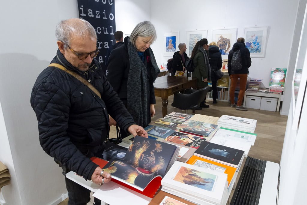 More - Mostra di Victoria Semykina