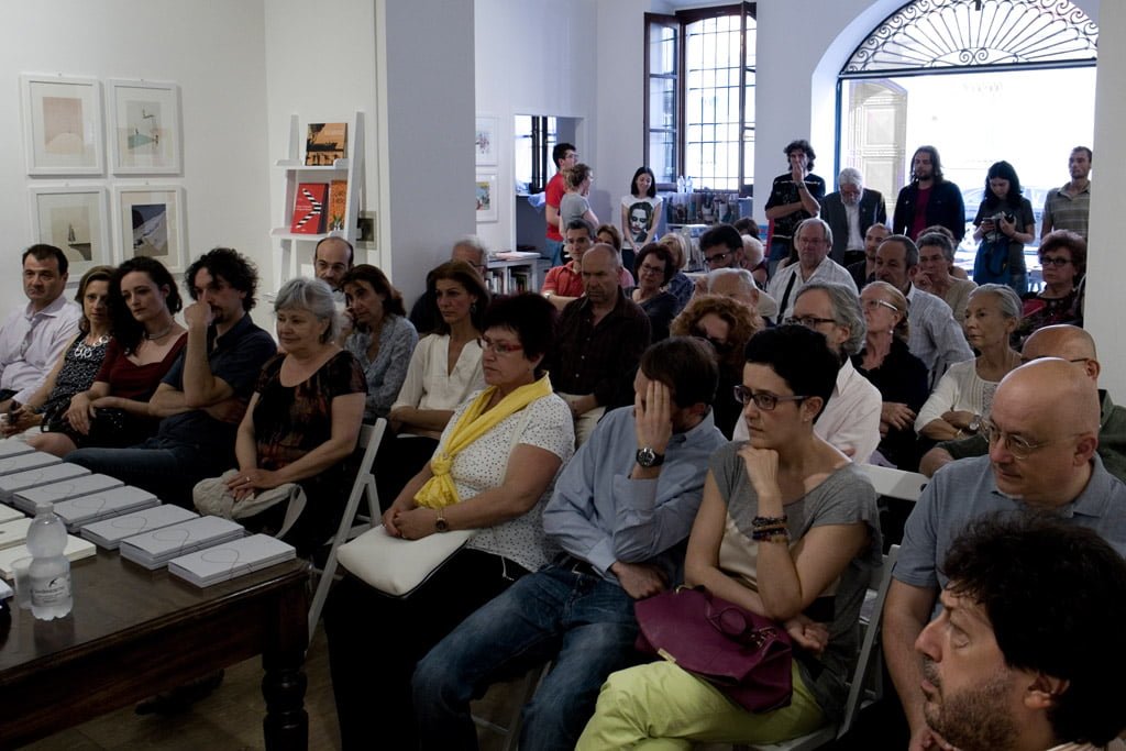 Il pubblico presente alla premiazione dell'ottava edizione del concorso di poesia