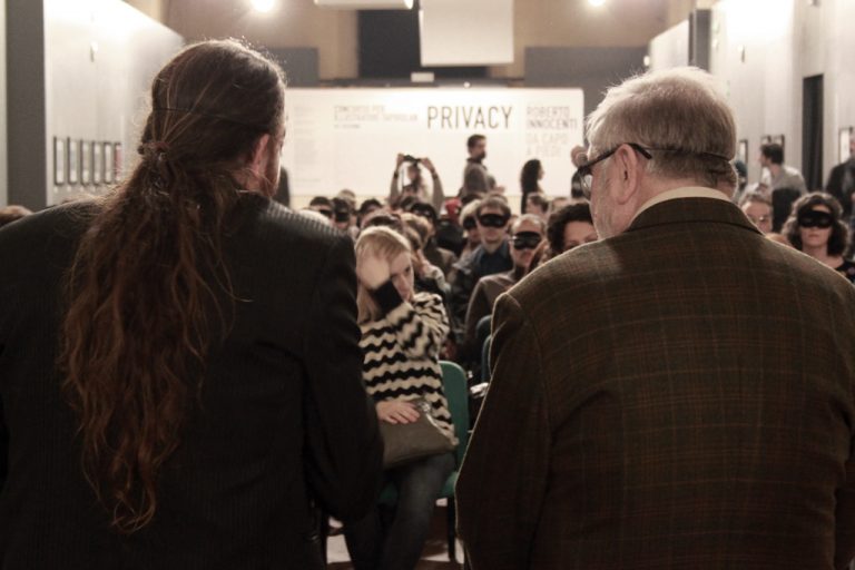 Inaugurazione mostra Privacy e Da capo a piedi di Roberto Innocenti