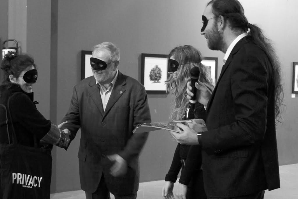 Inaugurazione mostra Privacy e Da capo a piedi di Roberto Innocenti