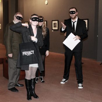 Inaugurazione mostra Privacy e Da capo a piedi di Roberto Innocenti