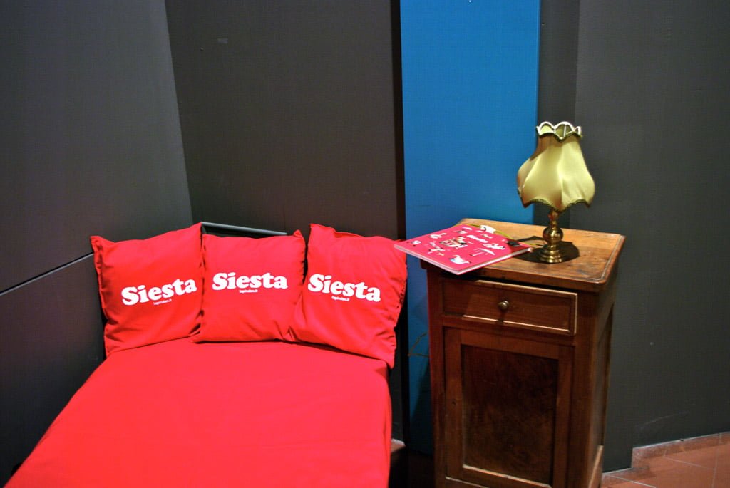 Inaugurazione Siesta ed Elogio della pigrizia di Guido Scarabottolo
