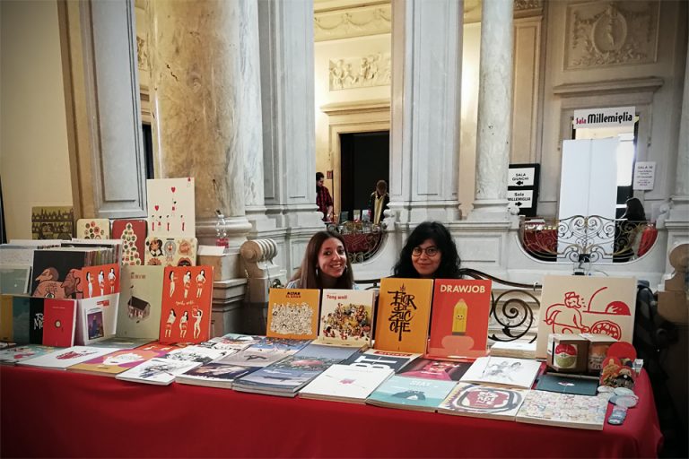 Rosa e Letizia e lo stand di Tapirulan alla rassegna della Microeditoria di Chiari 2018